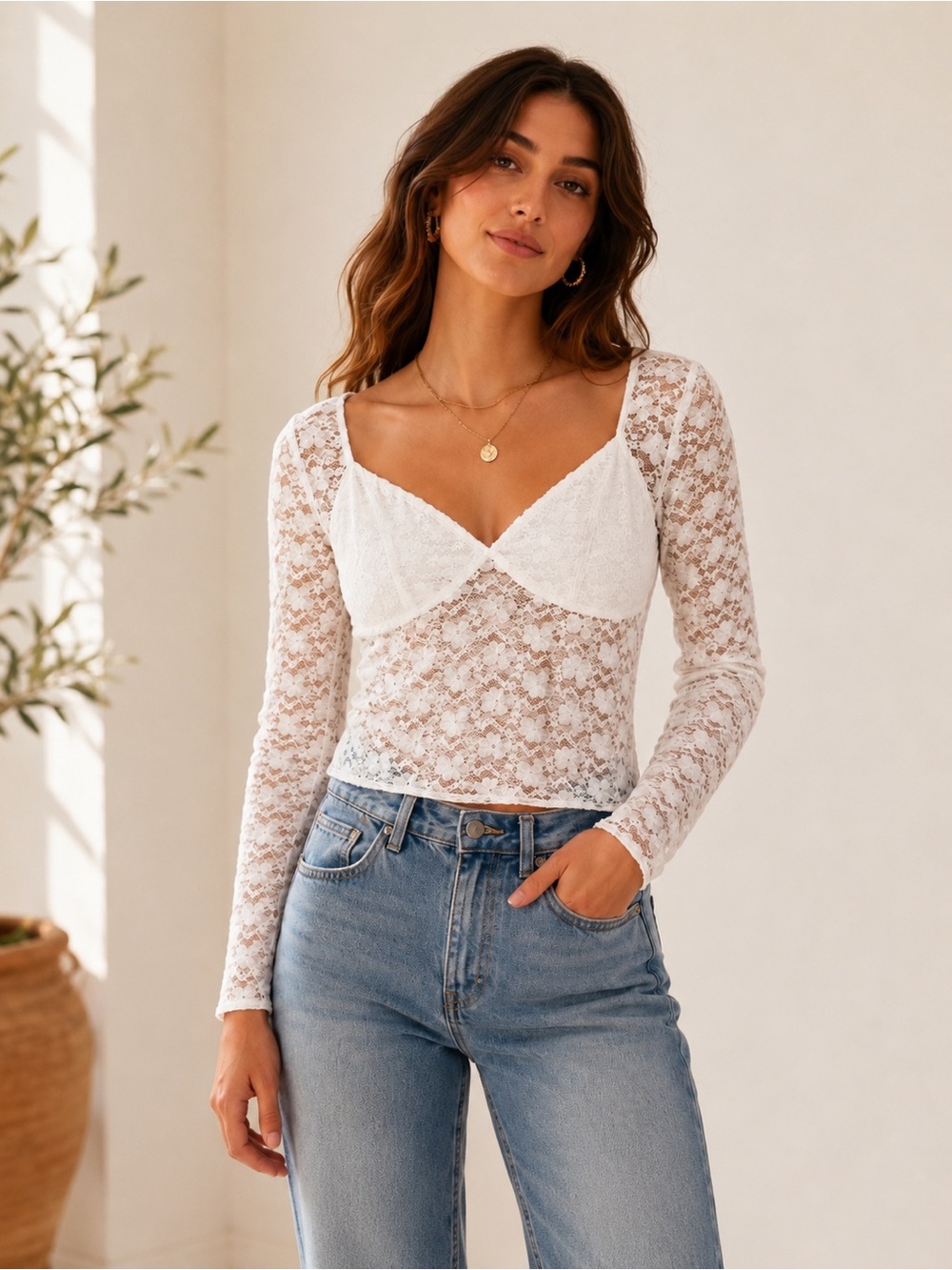 Edikted White Sheer Floral Lace Sweetheart Long Sleeve Crop NWT Size M